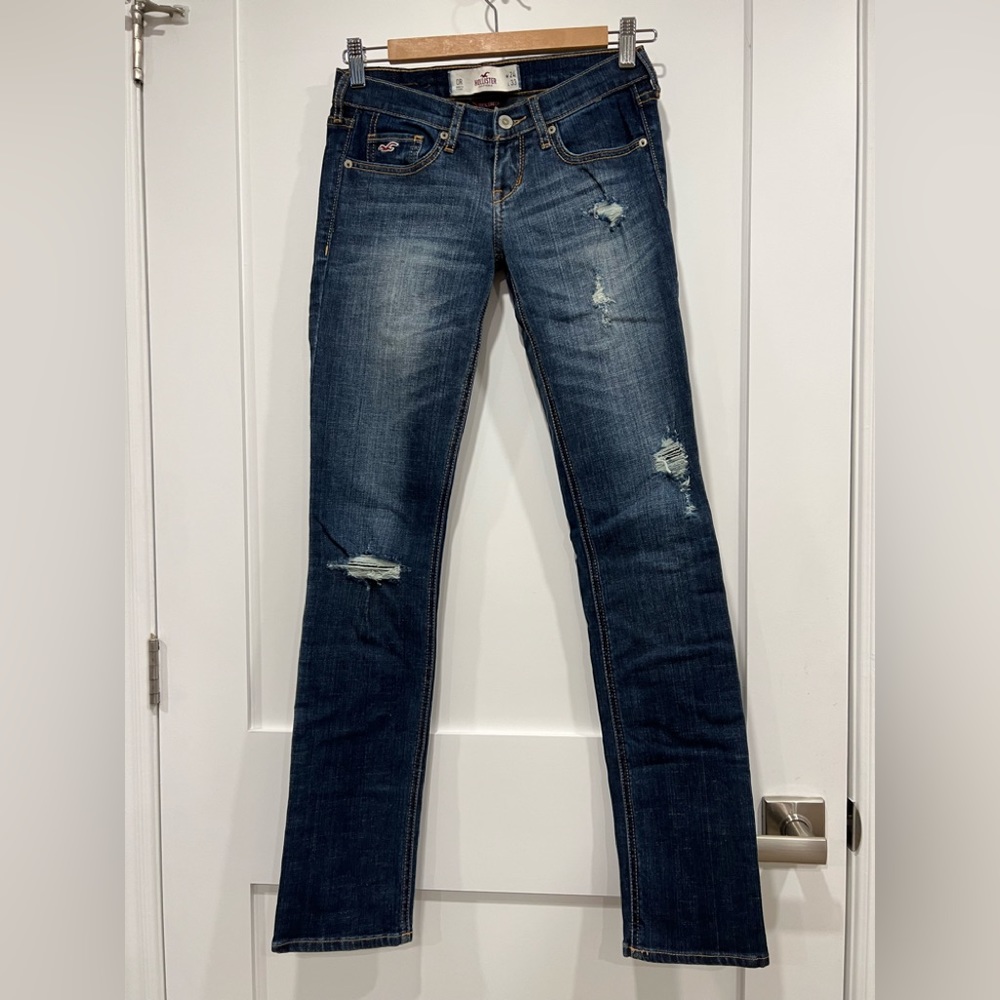 Low rise Hollister brand distressed skinny Jean